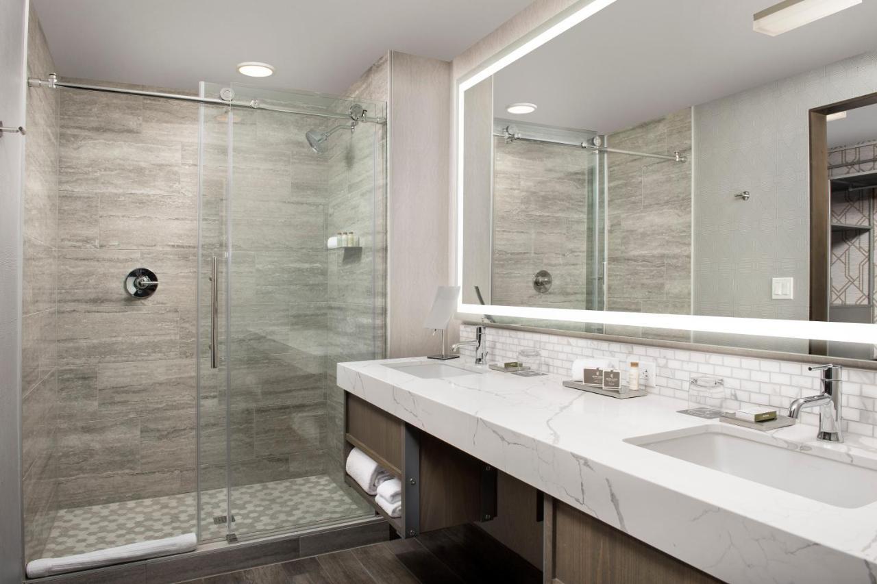 Silver Cloud Hotel Tacoma At Point Ruston Waterfront 외부 사진