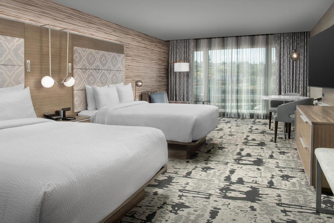 Silver Cloud Hotel Tacoma At Point Ruston Waterfront 외부 사진