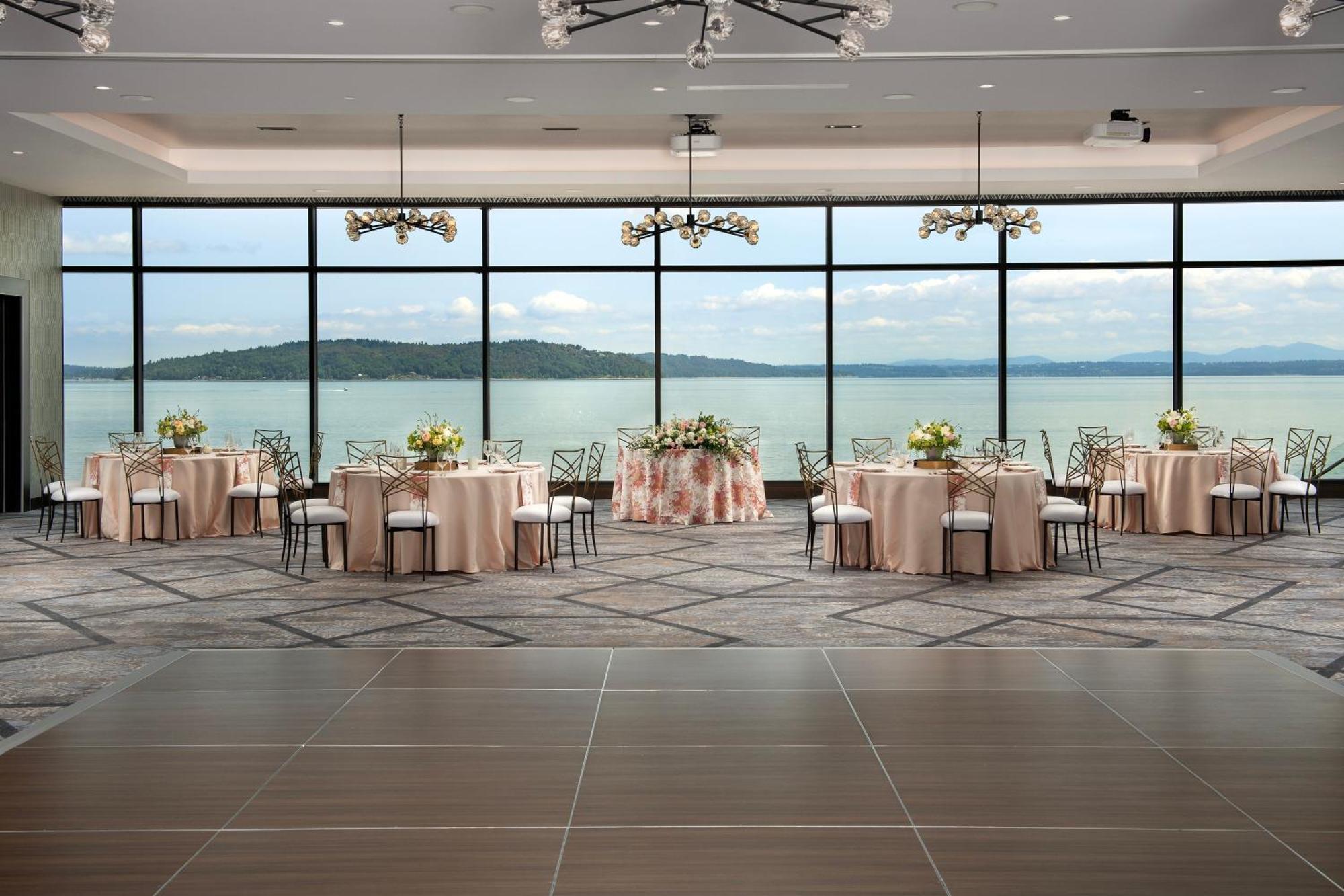 Silver Cloud Hotel Tacoma At Point Ruston Waterfront 외부 사진